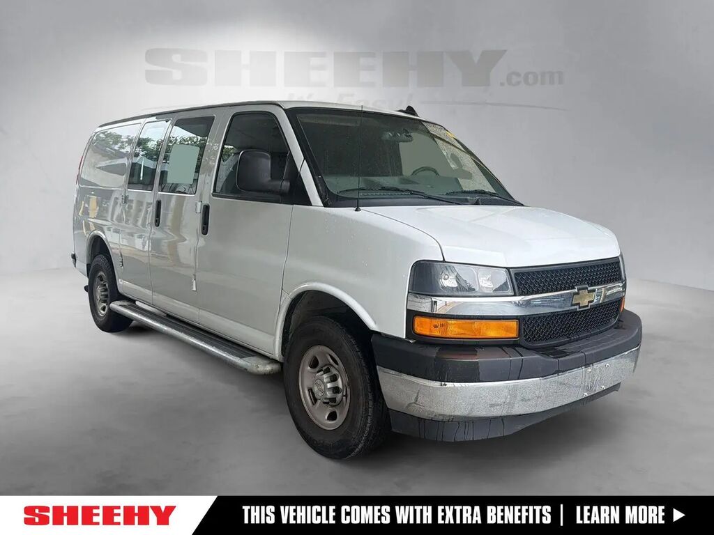 2021 Chevrolet Express 2500 — photo 1 of 13
