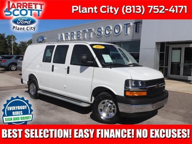 2025 Chevrolet Express 2500
