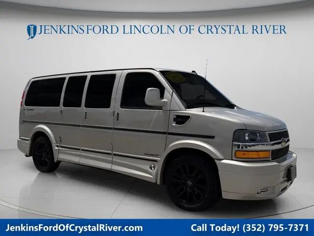 2021 Chevrolet Express 2500 — photo 1 of 2