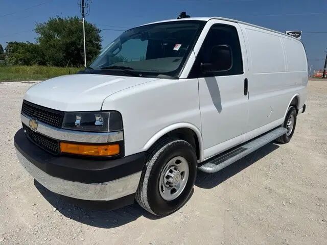2025 Chevrolet Express 2500