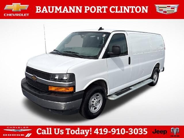2025 Chevrolet Express 2500