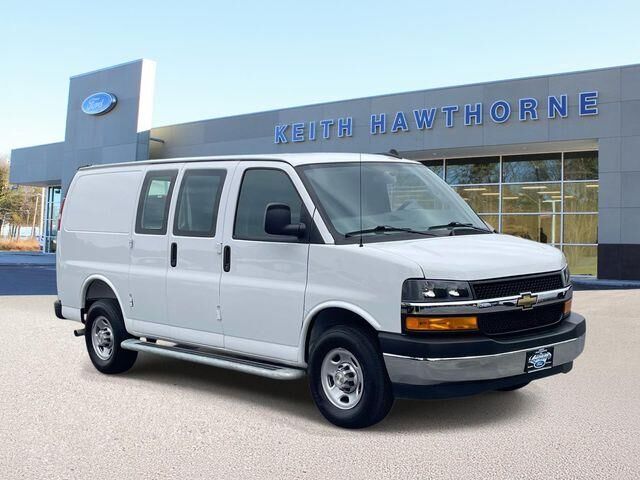 2025 Chevrolet Express 2500