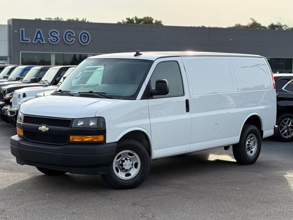 2019 Chevrolet Express 2500 — photo 1 of 1