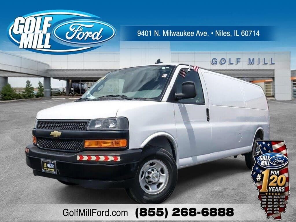 2023 Chevrolet Express 2500 — photo 1 of 1