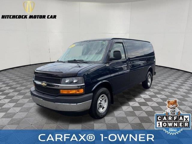 2017 Chevrolet Express 3500 — photo 1 of 5