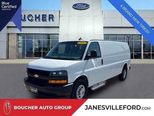 2022 Chevrolet Express 3500