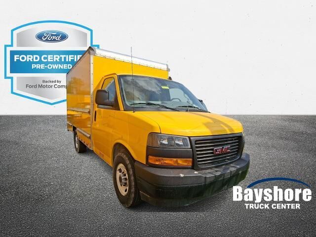 2021 GMC Savana 3500 — photo 1 of 13