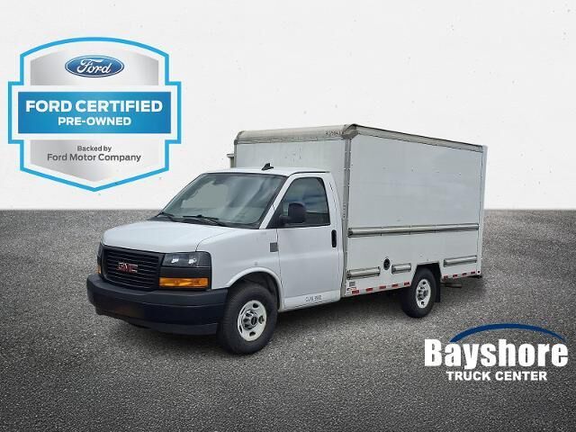 2021 GMC Savana 3500 — photo 1 of 13