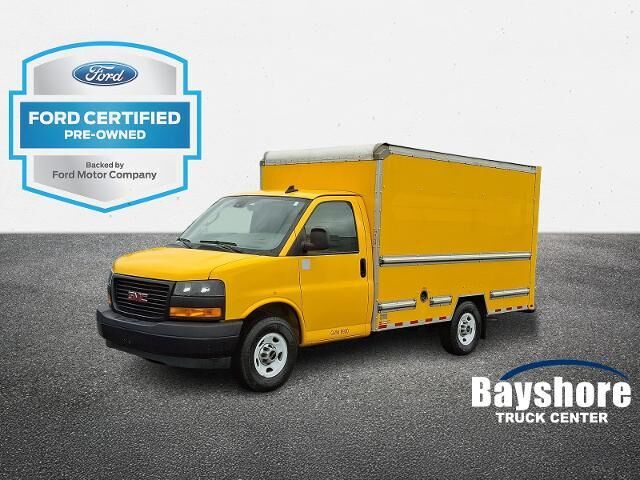 2021 GMC Savana 3500 — photo 1 of 13