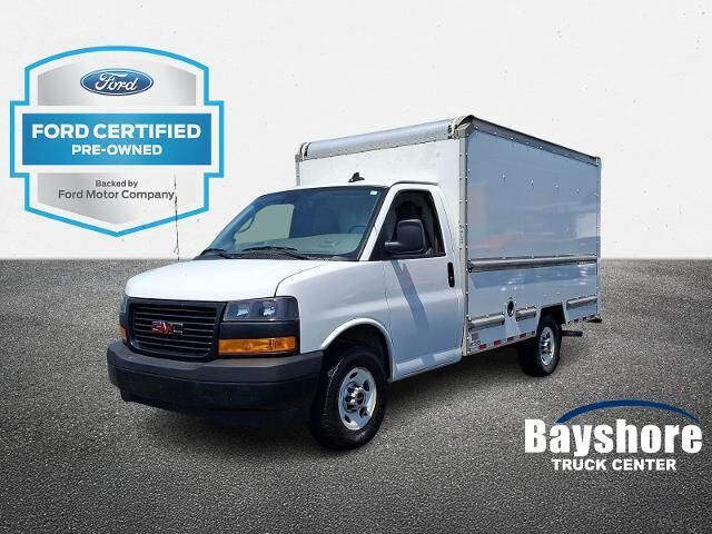 2021 GMC Savana 3500 — photo 1 of 13