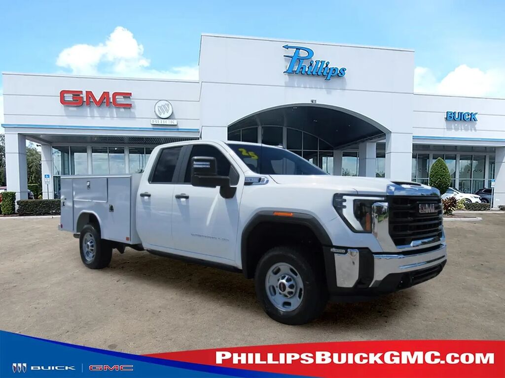 2025 GMC Sierra 2500HD Pro — photo 1 of 13