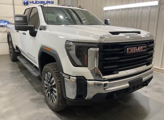 2024 GMC Sierra 3500HD Pro — photo 1 of 1