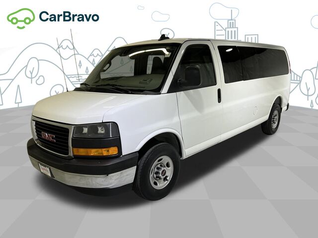 2025 GMC Savana Passenger LT