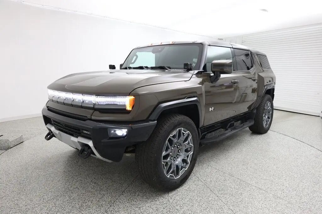 2025 GMC HUMMER EV SUV 3X — photo 1 of 14