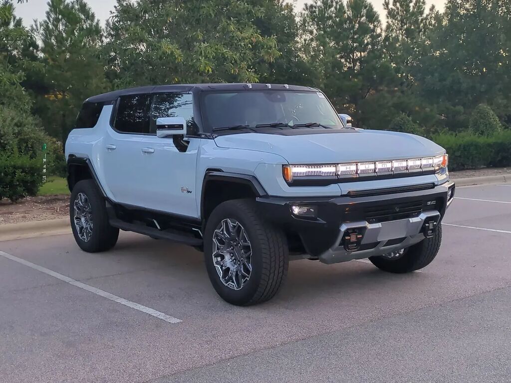 2025 GMC HUMMER EV SUV 3X — photo 1 of 13