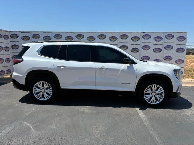 2024 GMC Acadia Elevation — photo 1 of 39