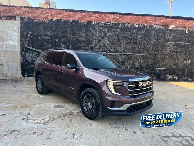2025 GMC Acadia Elevation — photo 1 of 26