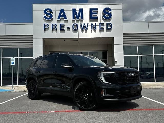 2025 GMC Acadia Elevation — photo 1 of 13
