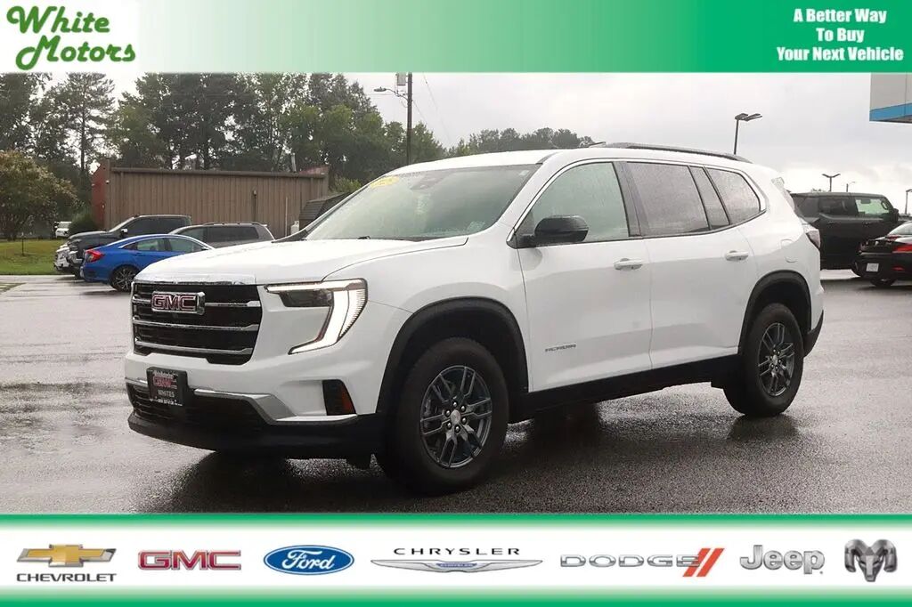 2025 GMC Acadia Elevation — photo 1 of 13
