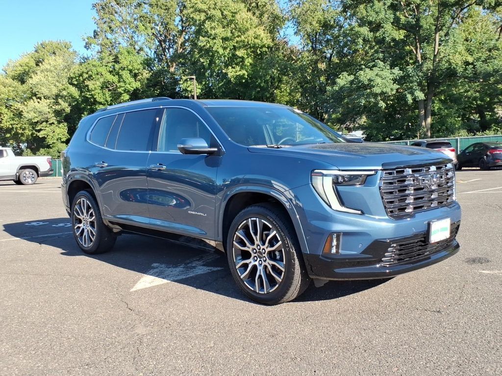 2026 GMC Acadia Denali Ultimate — photo 1 of 13