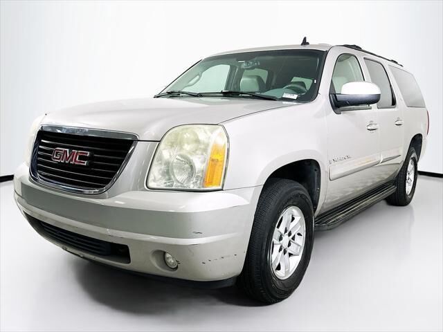 2007 GMC Yukon XL SLT — photo 1 of 13