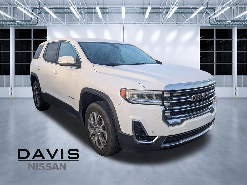 2022 GMC Acadia SLE — photo 1 of 17