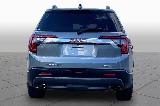 2022 GMC Acadia AT4