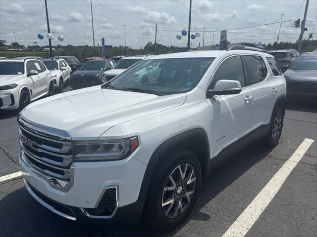 2023 GMC Acadia SLT — photo 1 of 8