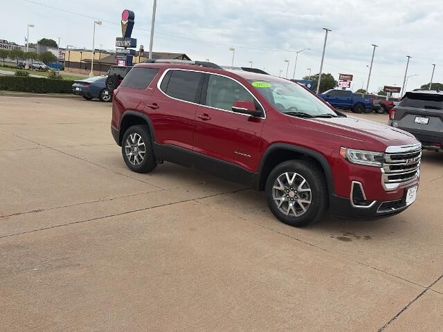 2023 GMC Acadia SLT