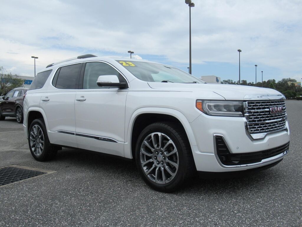 2023 GMC Acadia Denali — photo 1 of 27