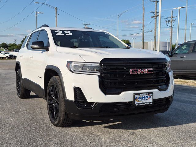 2023 GMC Acadia SLE — photo 1 of 1
