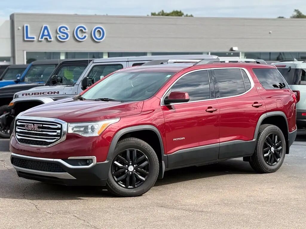2017 GMC Acadia SLE-2 — photo 1 of 13