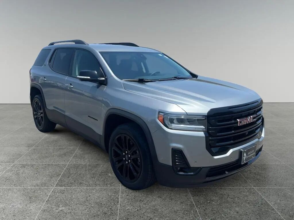 2023 GMC Acadia SLT — photo 1 of 13