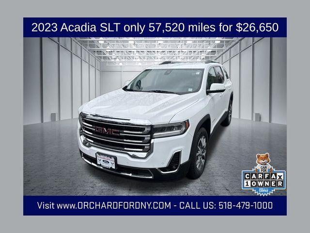 2023 GMC Acadia SLT