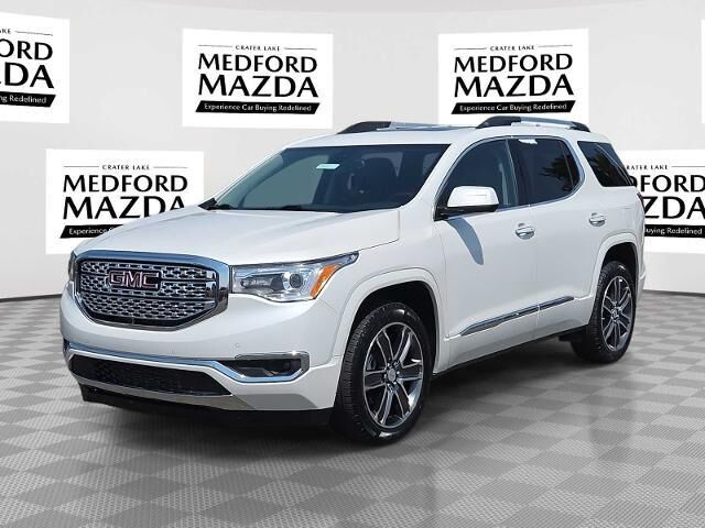 2017 GMC Acadia Denali — photo 1 of 26