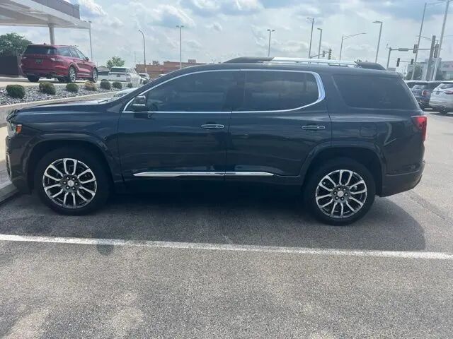 2020 GMC Acadia Denali — photo 1 of 4