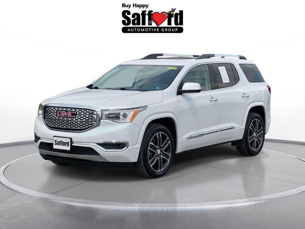 2017 GMC Acadia Denali — photo 1 of 12