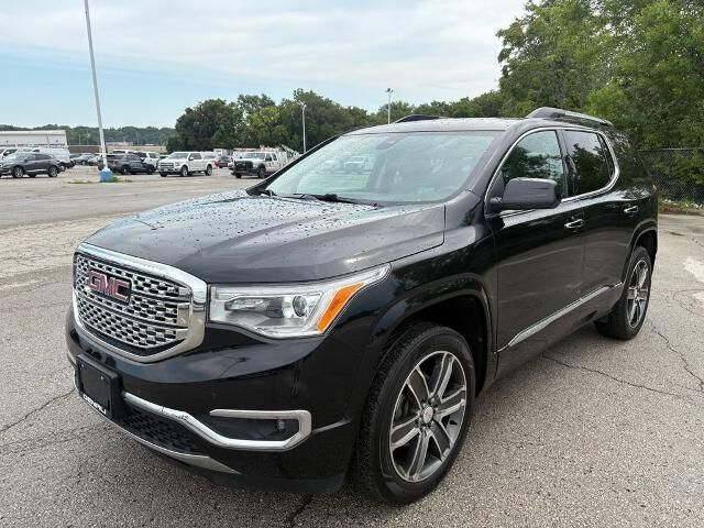 2019 GMC Acadia Denali — photo 1 of 13
