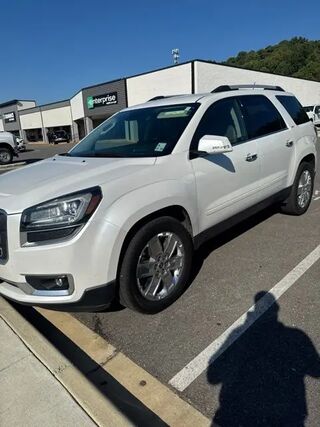 2017 GMC Acadia Limited Base — photo 1 of 10