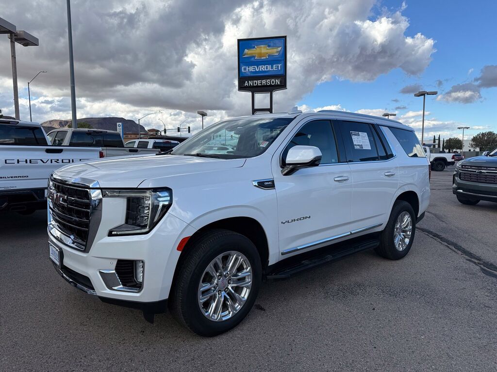2021 GMC Yukon SLT — photo 1 of 13