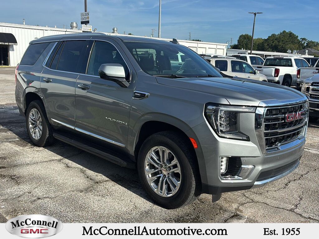 2023 GMC Yukon SLT — photo 1 of 26