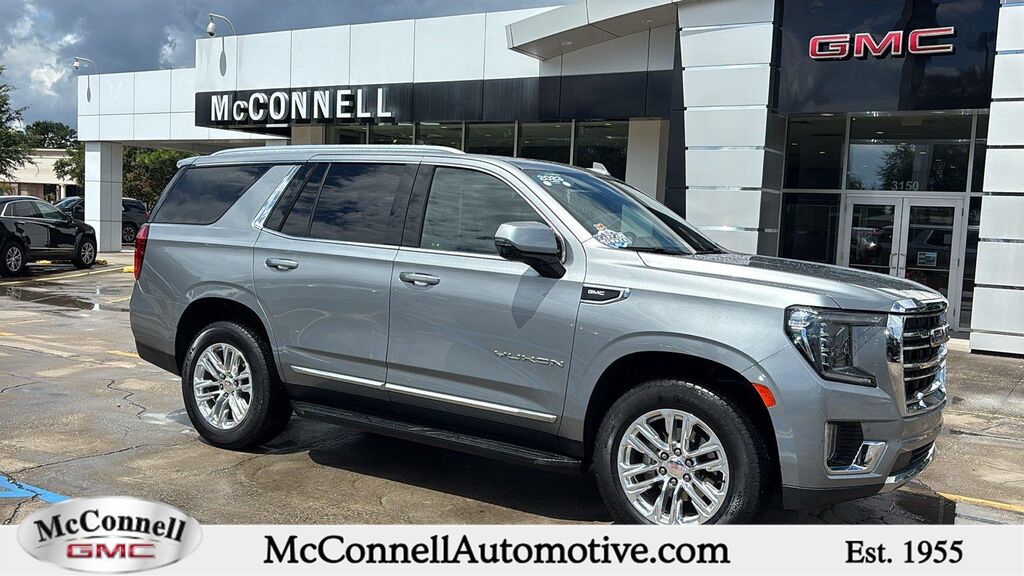 2023 GMC Yukon SLT — photo 1 of 1
