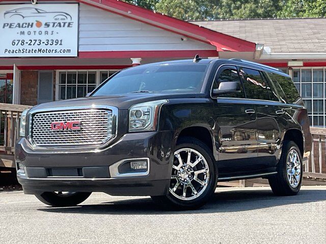 2017 GMC Yukon Denali — photo 1 of 13
