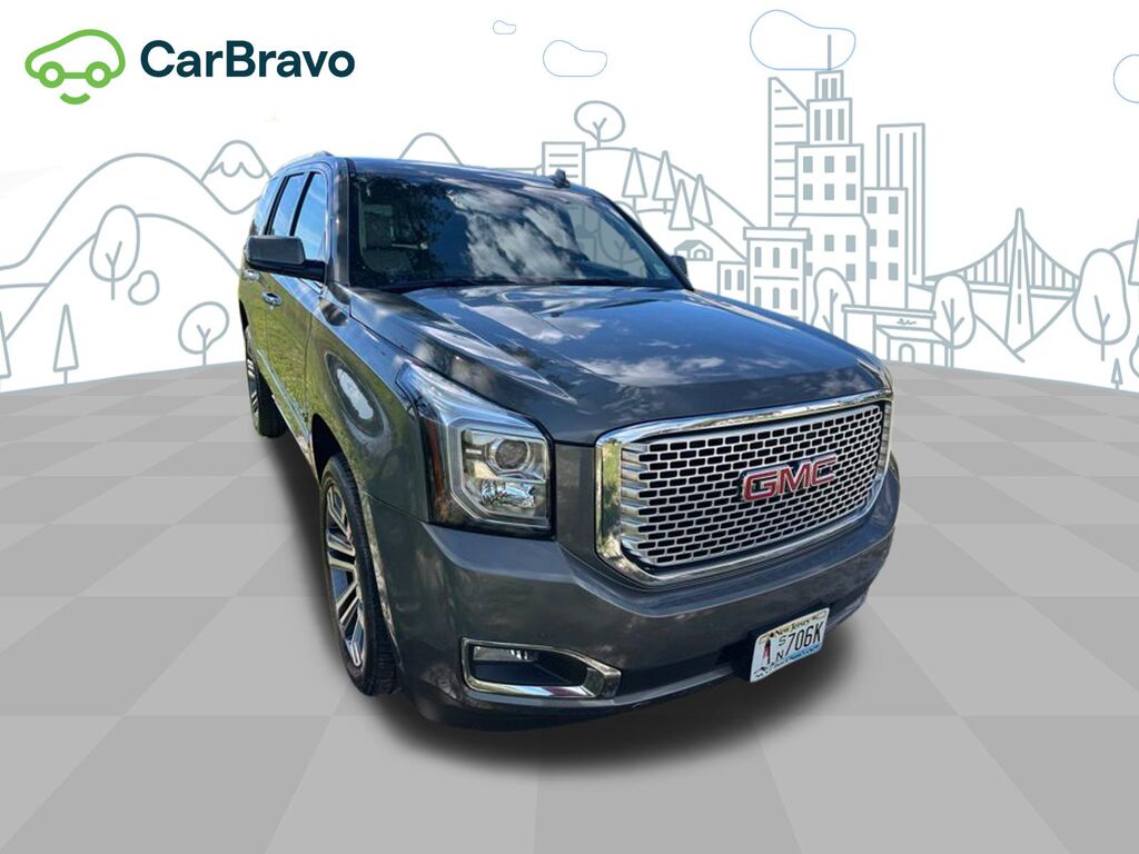 2017 GMC Yukon Denali — photo 1 of 6