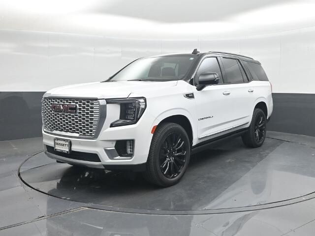 2022 GMC Yukon Denali — photo 1 of 13