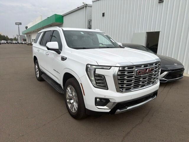 2025 GMC Yukon Denali — photo 1 of 12