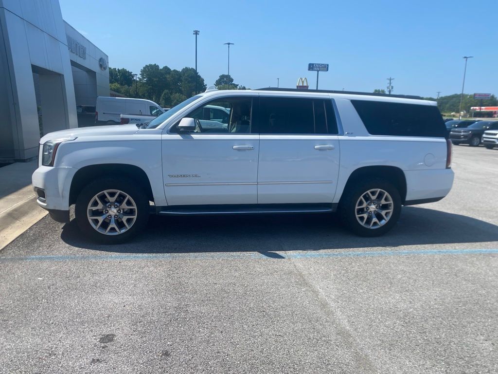 2016 GMC Yukon XL SLT — photo 1 of 13
