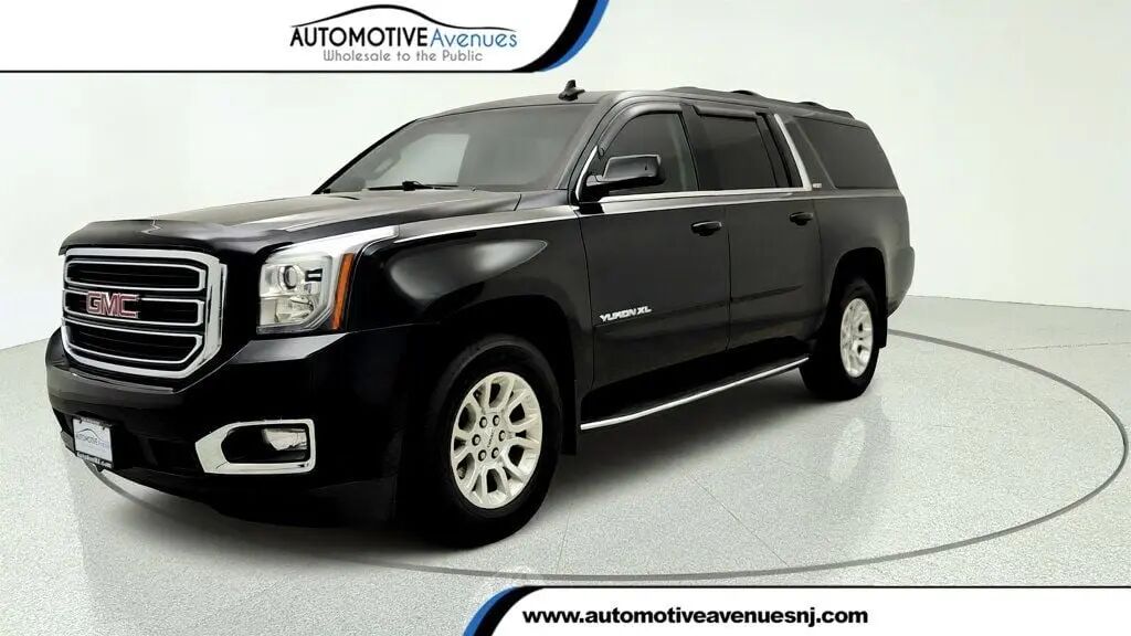 2015 GMC Yukon XL SLE — photo 1 of 13