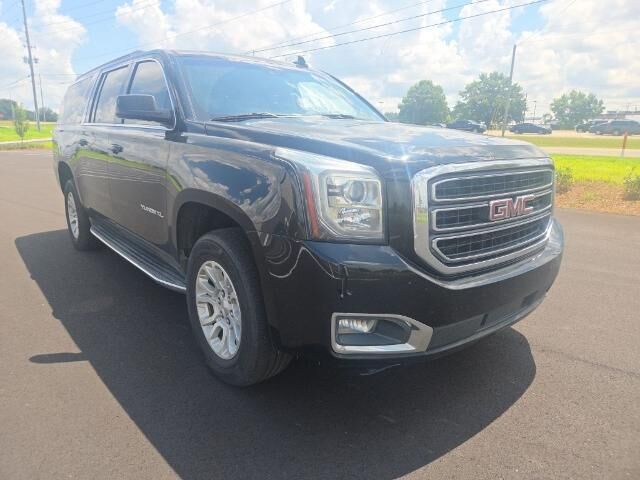 2019 GMC Yukon XL SLT — photo 1 of 13