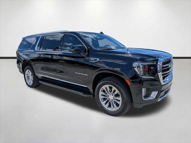 2022 GMC Yukon XL SLT — photo 1 of 13